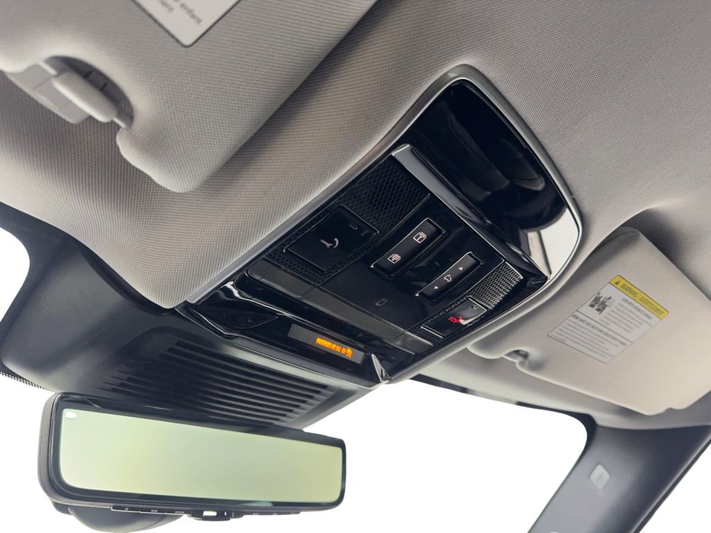 Used 2024 Land Rover Range Rover Sport SE image 69