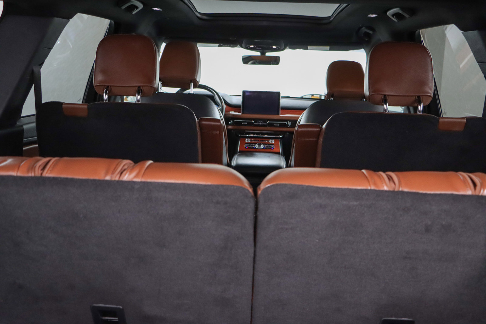 Used 2023 Lincoln Aviator Reserve w/ Equipment Group 201A image 31