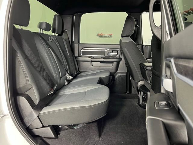 Used 2024 RAM 3500 Big Horn image 28