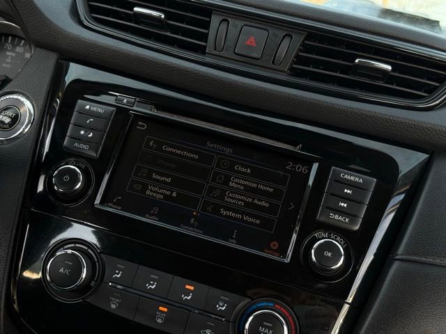 Used 2019 Nissan Rogue S image 25