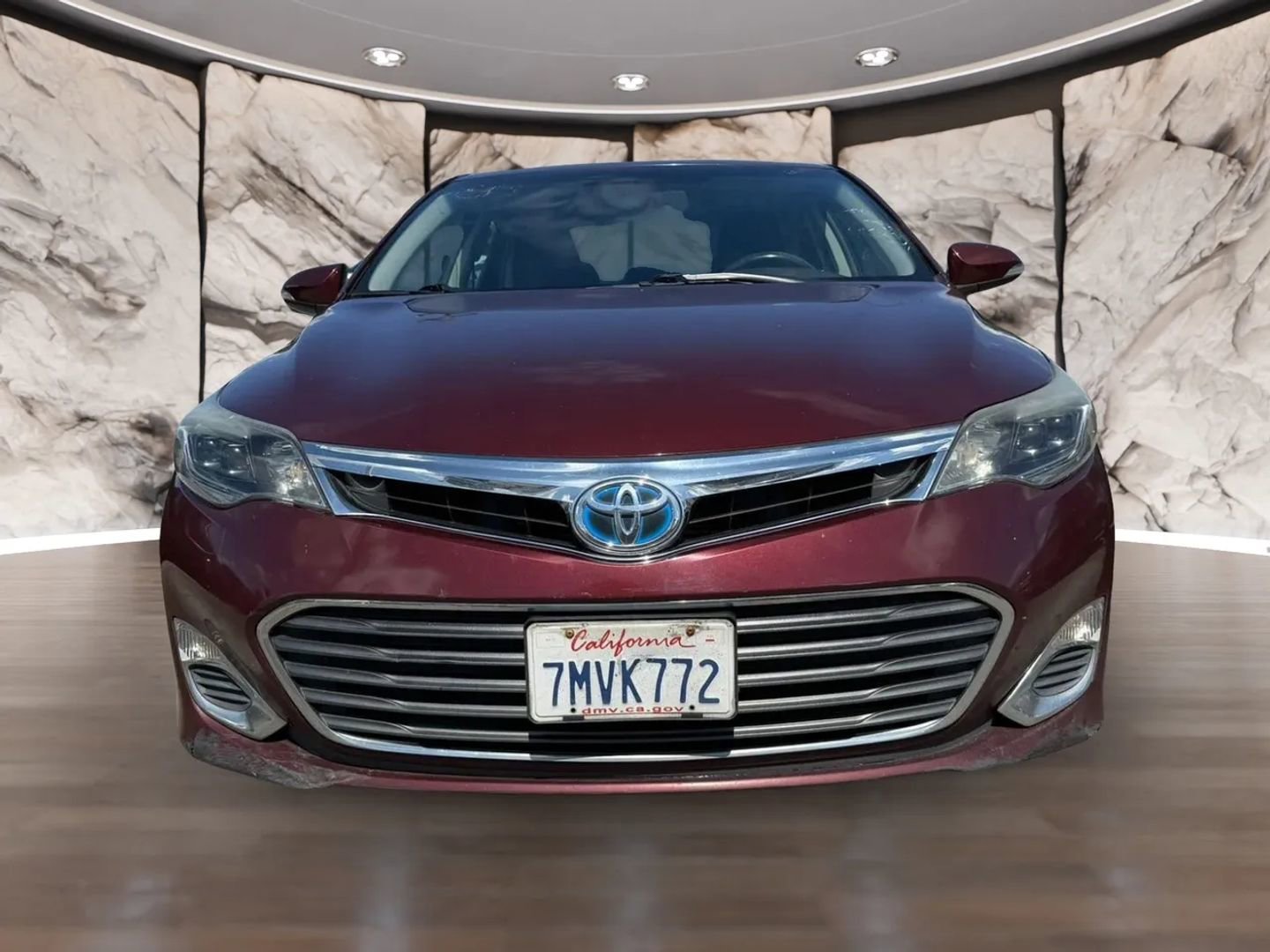 Used 2015 Toyota Avalon XLE Premium FWD image 2