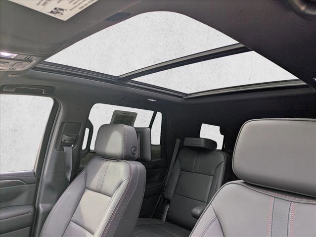 Used 2024 Chevrolet Tahoe RST w/ Luxury Package AWD/4WD image 19