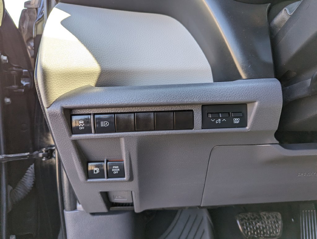 Used 2021 Toyota Sienna XLE AWD/4WD image 15