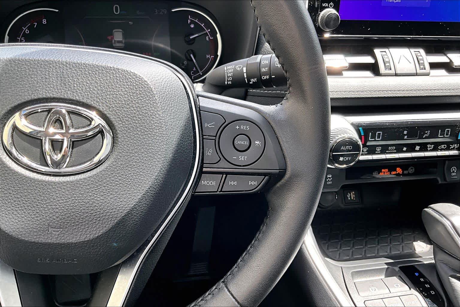 Used 2023 Toyota RAV4 XLE Premium FWD image 25