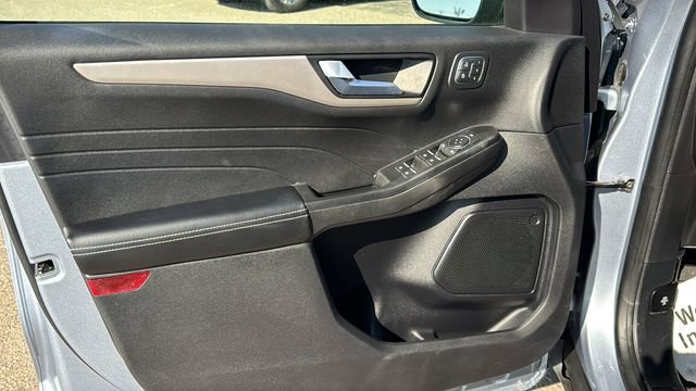 Certified 2022 Ford Escape SEL w/ Technology Package image 9