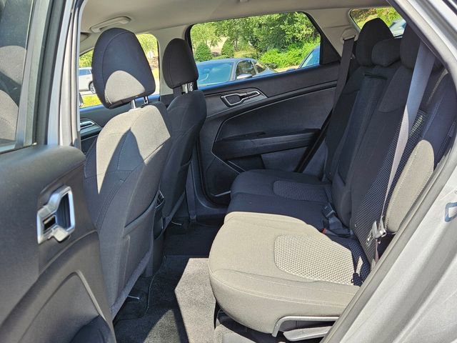 Used 2024 Kia Sportage LX image 6