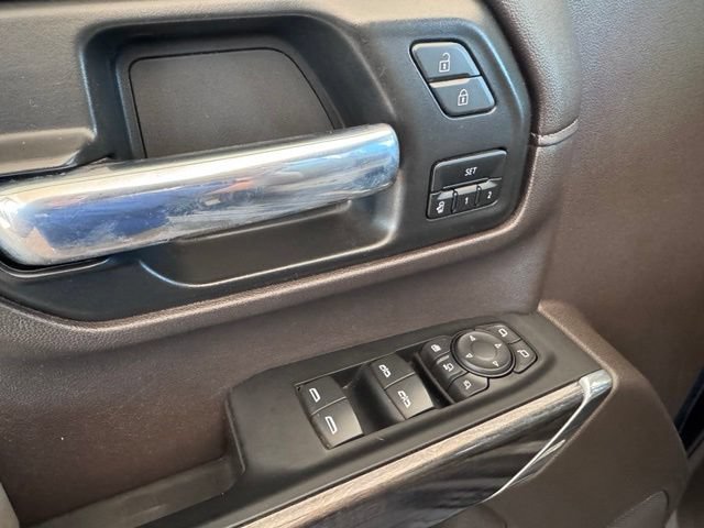 Used 2021 Chevrolet Silverado 2500 LTZ w/ LTZ Convenience Package AWD/4WD image 10