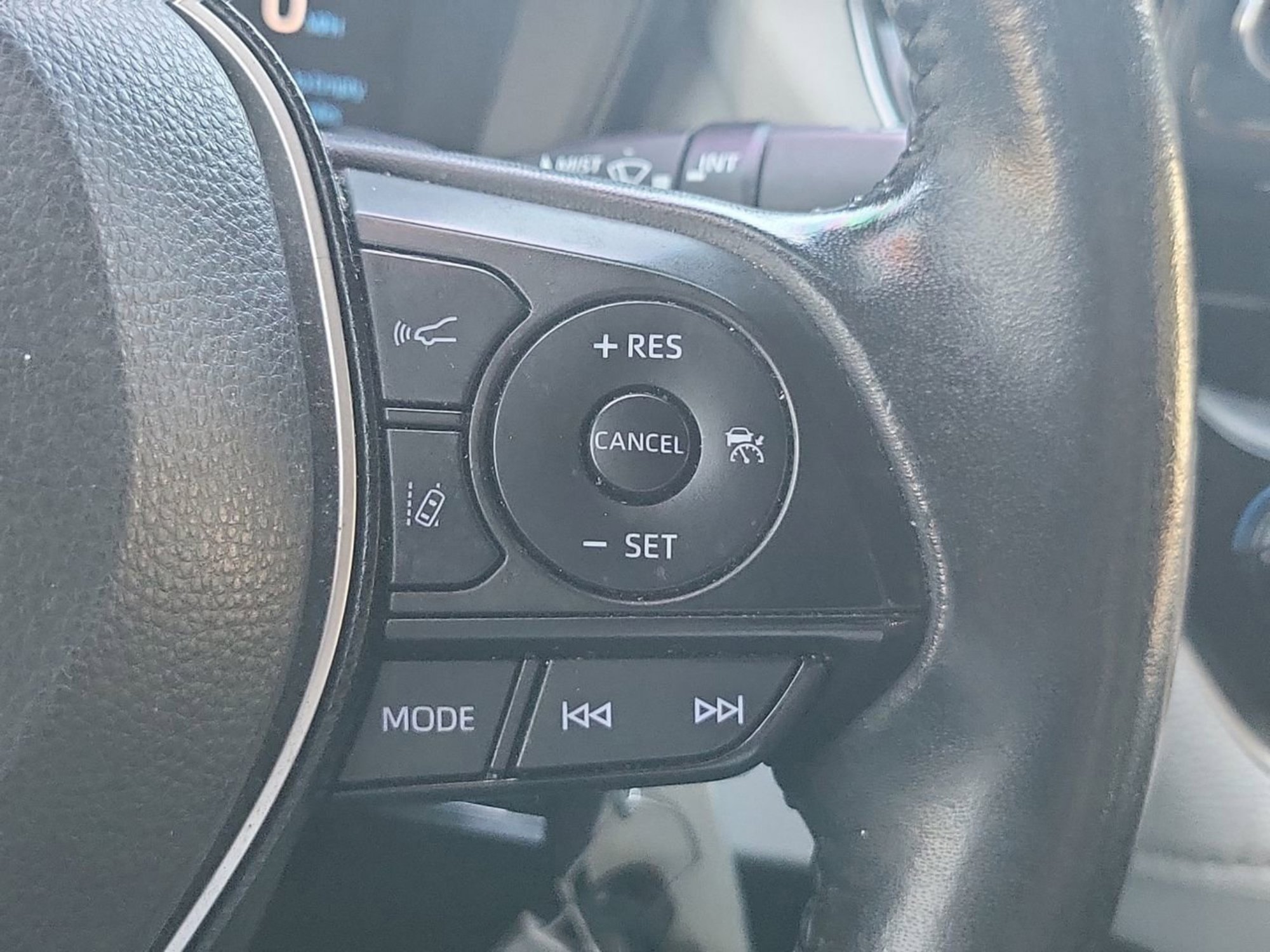 Used 2020 Toyota Corolla SE image 25