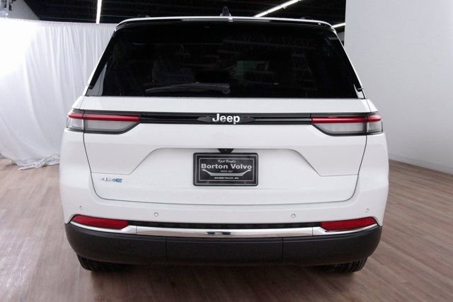 Used 2022 Jeep Grand Cherokee Limited 4xe image 4