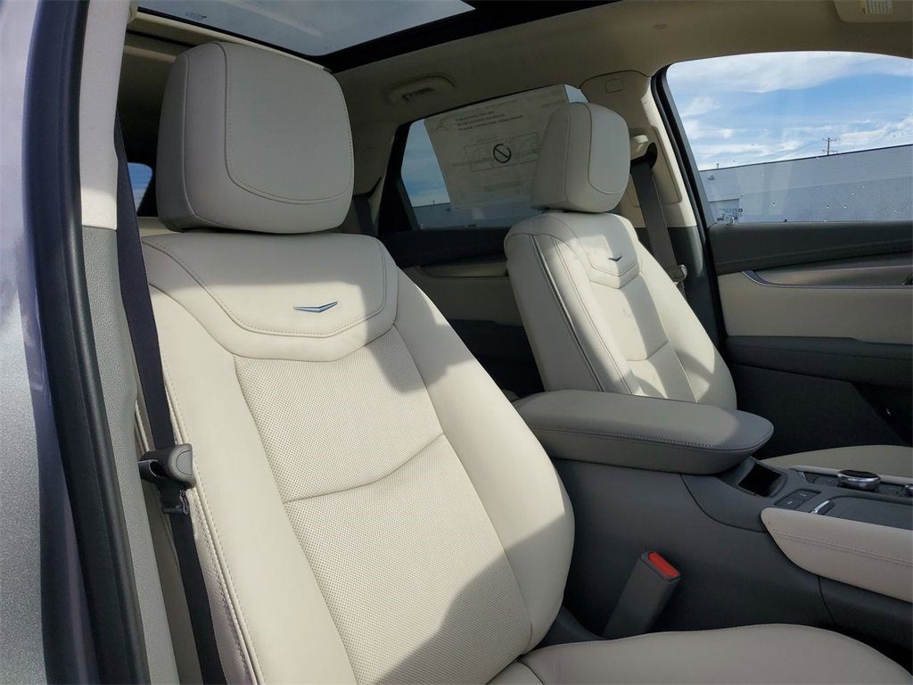 New 2025 Cadillac XT5 Premium Luxury w/ Technology Package image 29