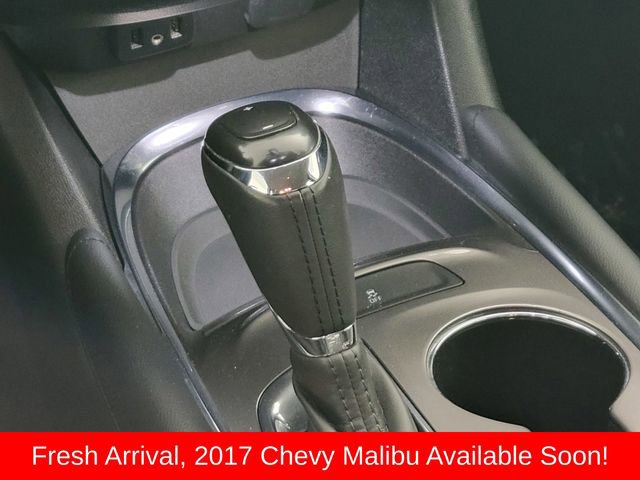 Used 2017 Chevrolet Malibu LT image 25