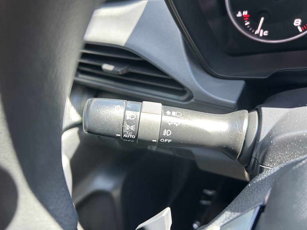 Used 2024 Subaru Crosstrek 2.0i Premium image 22