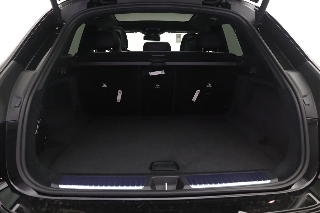 New 2026 Mercedes-Benz EQE 320 4MATIC SUV image 11