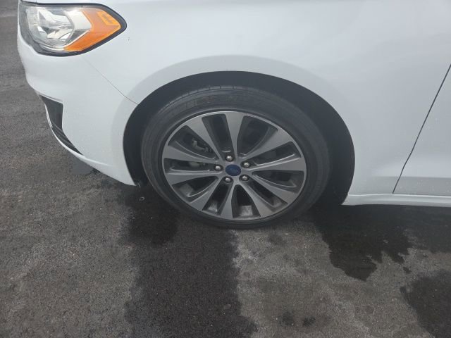 Used 2019 Ford Fusion SE image 11