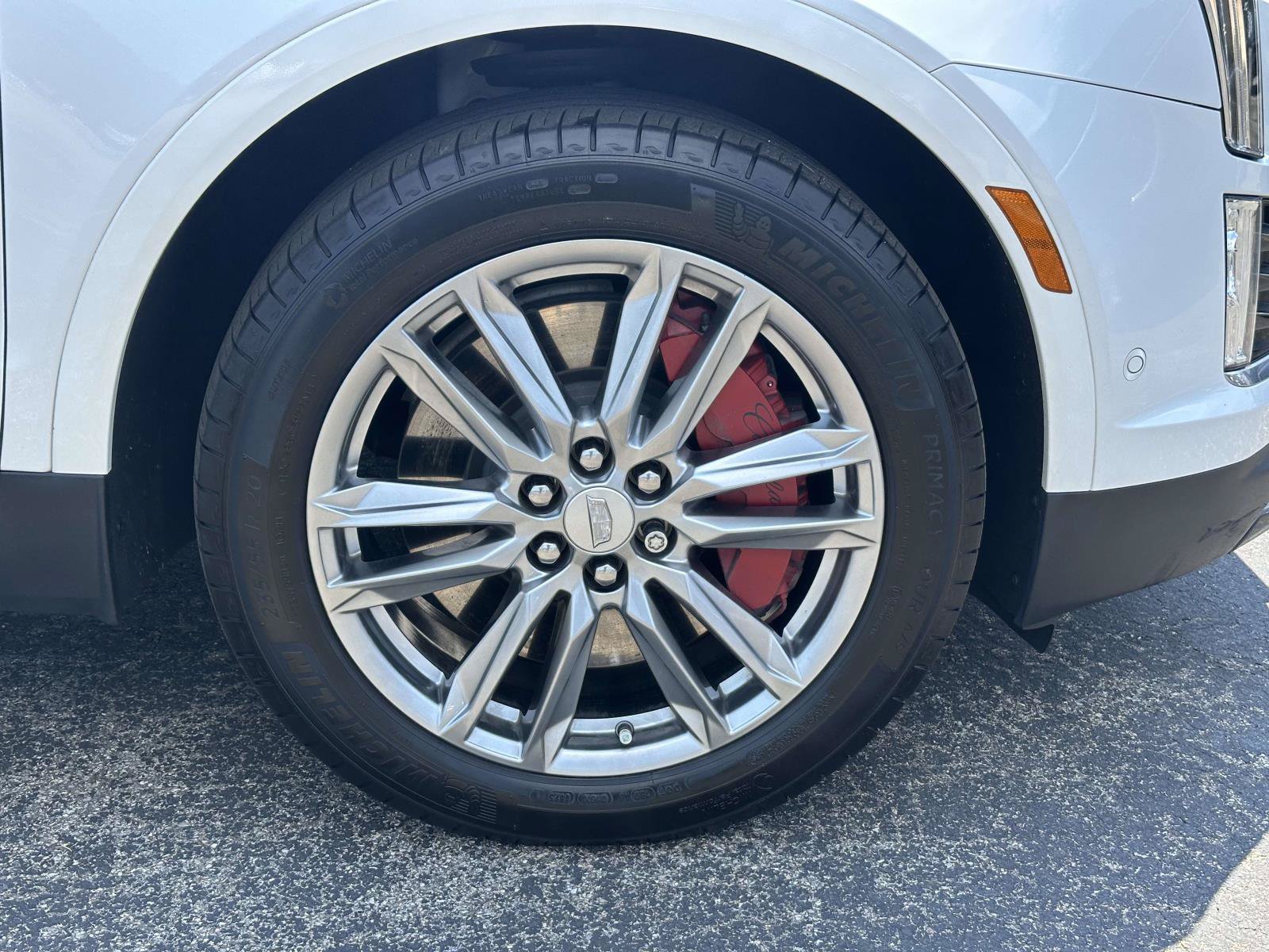 Used 2023 Cadillac XT5 Sportv w/ Technology Package AWD/4WD image 6