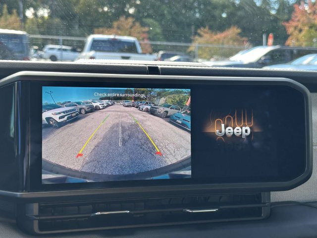 Certified 2025 Jeep Wrangler Unlimited Sahara AWD/4WD image 34
