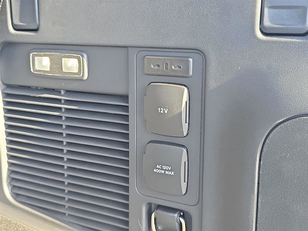 New 2025 Lincoln Navigator Black Label image 11