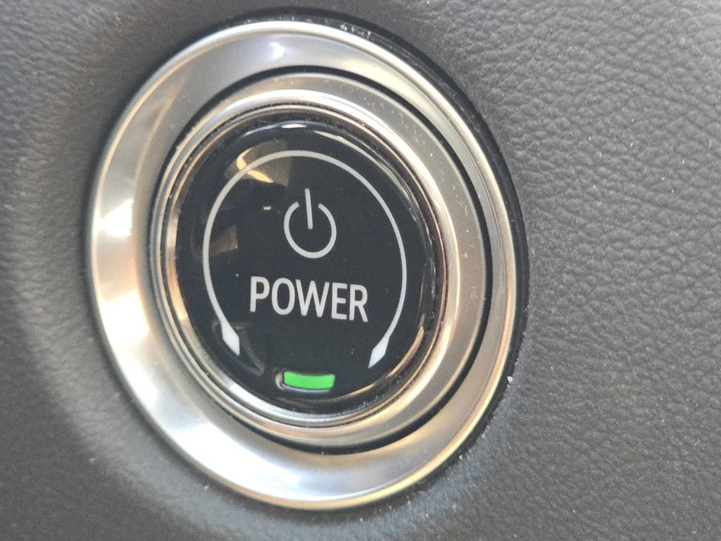 Used 2024 Cadillac Lyriq Tech AWD/4WD image 32