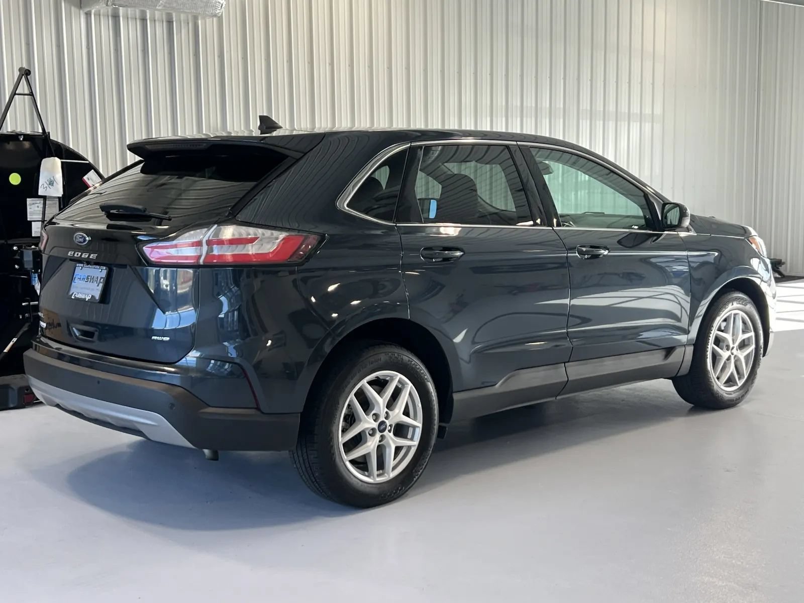 Used 2022 Ford Edge SEL AWD/4WD image 3