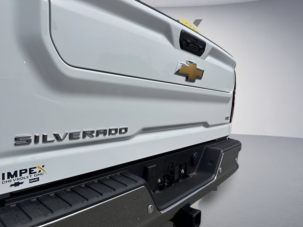 New 2026 Chevrolet Silverado 2500 LTZ w/ LTZ Convenience Package AWD/4WD image 39