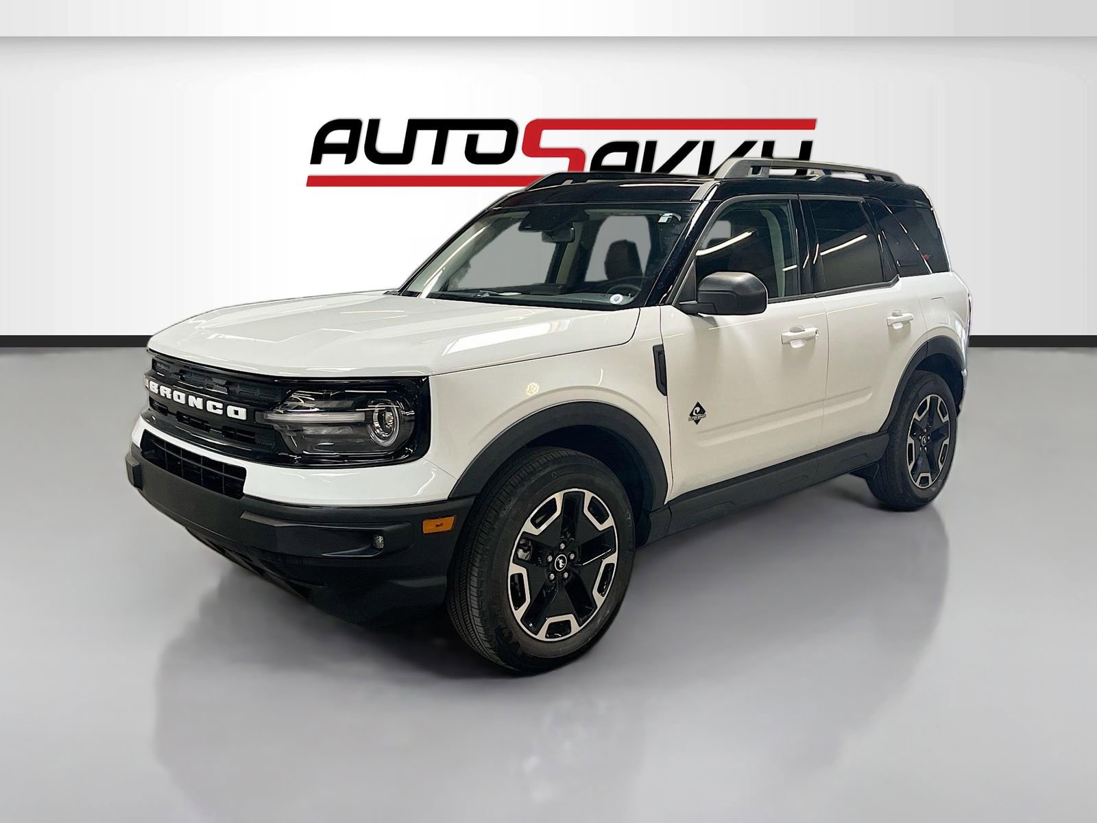 Used 2024 Ford Bronco Sport Outer Banks w/ Tech Package image 3