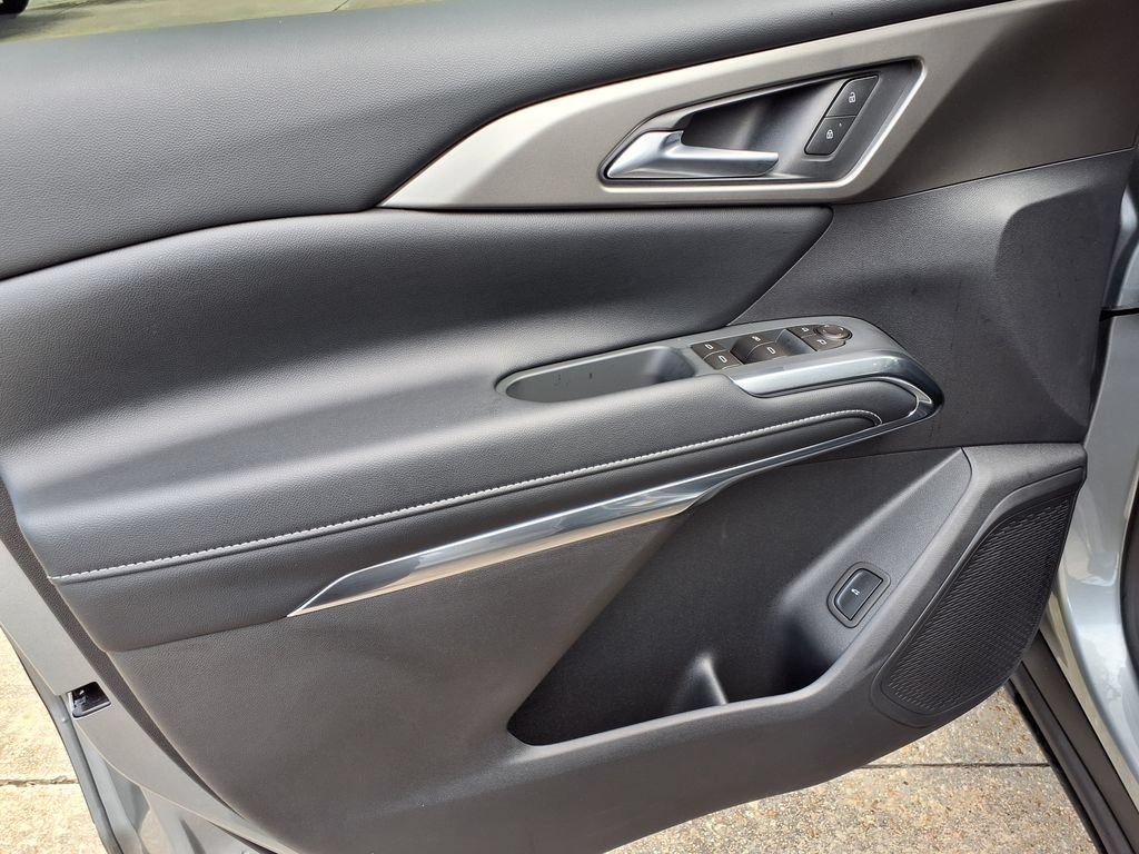 Used 2026 Chevrolet Traverse LT w/ LPO, Floor Liner Package FWD image 19