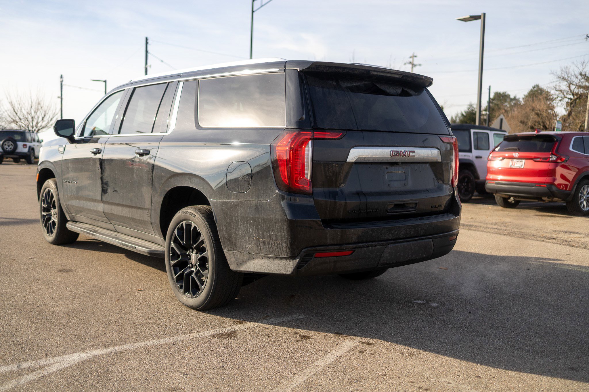 Used 2023 GMC Yukon XL SLE image 22