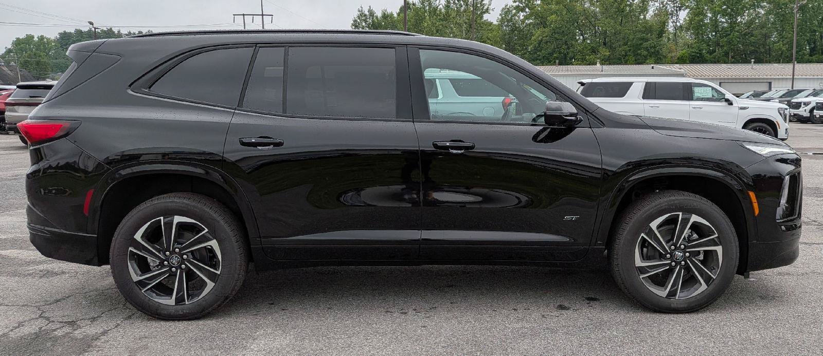 New 2026 Buick Enclave Sport Touring w/ Power Package AWD/4WD image 6
