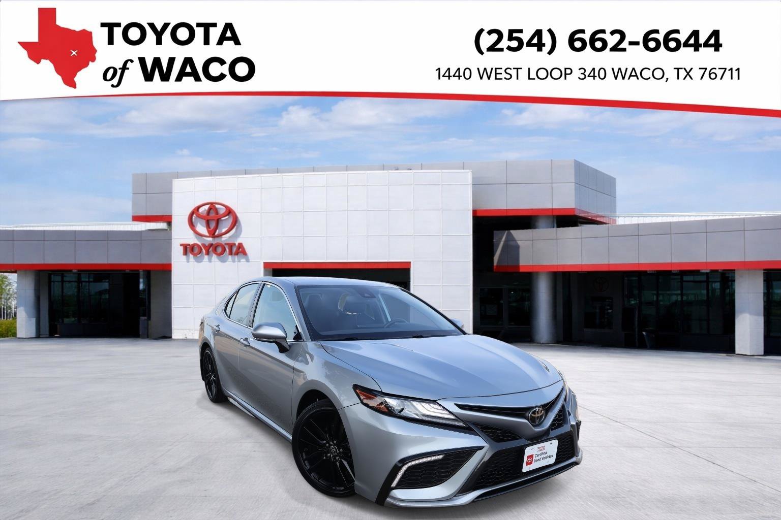 Used 2022 Toyota Camry XSE FWD image 1