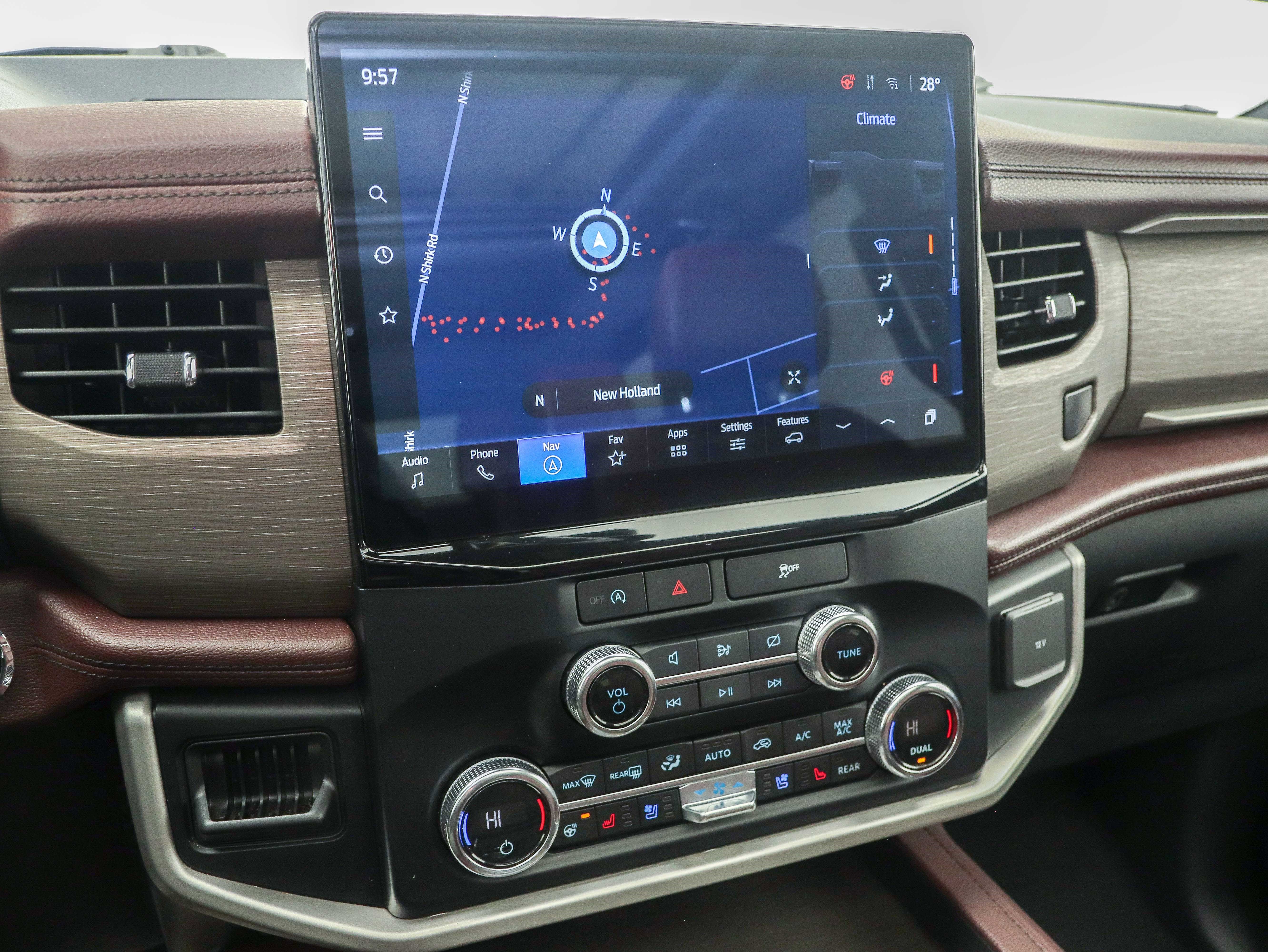 Used 2023 Ford Expedition Limited image 25