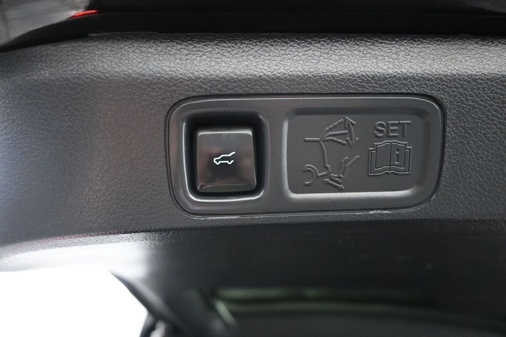 Used 2022 Ford Expedition Max Platinum AWD/4WD image 39