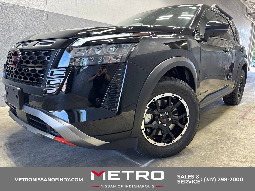 New 2026 Nissan Pathfinder Rock Creek w/ Rock Creek Premium Package