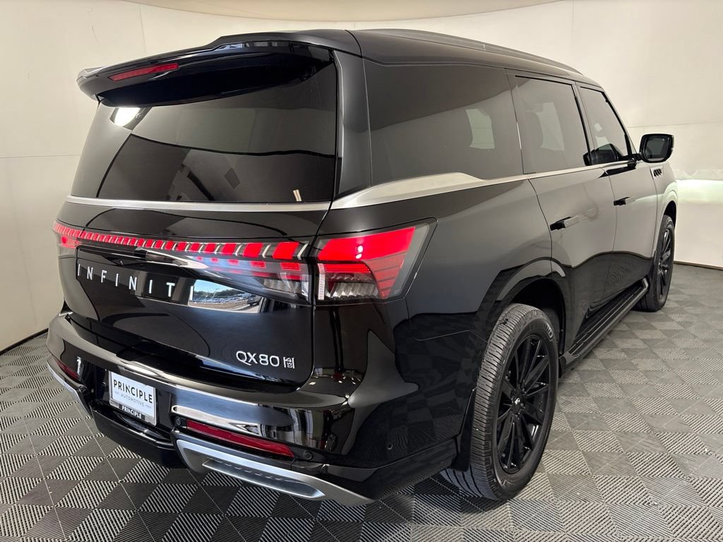 Used 2025 INFINITI QX80 Pure AWD/4WD image 5