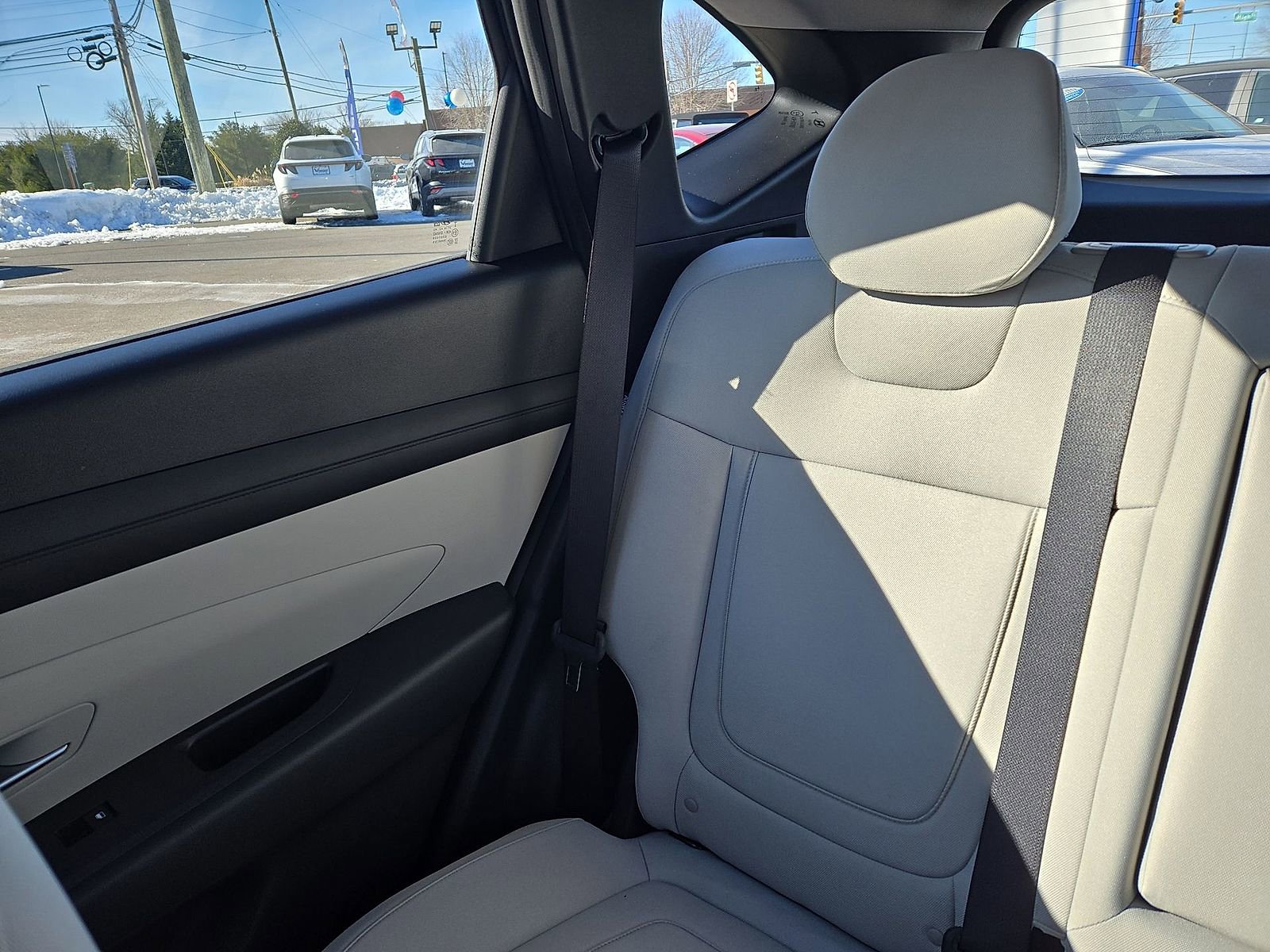 Used 2025 Hyundai Tucson SE image 12
