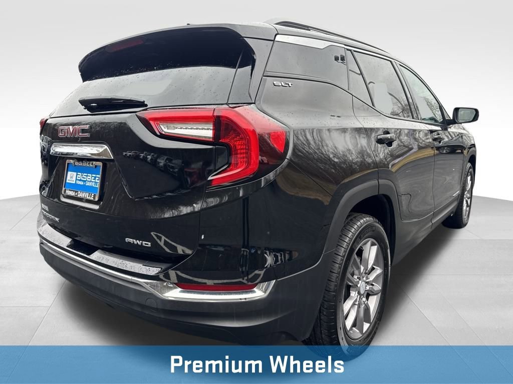 Used 2024 GMC Terrain SLT image 8