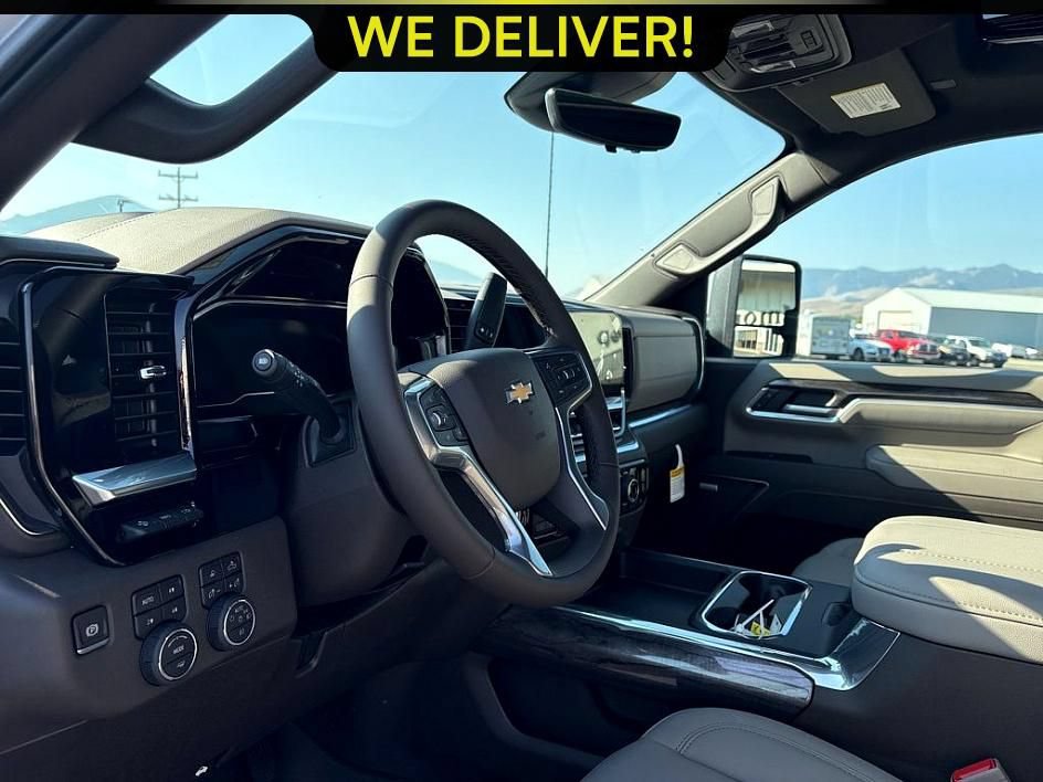 New 2025 Chevrolet Silverado 3500 LTZ w/ LTZ Premium Package AWD/4WD image 15