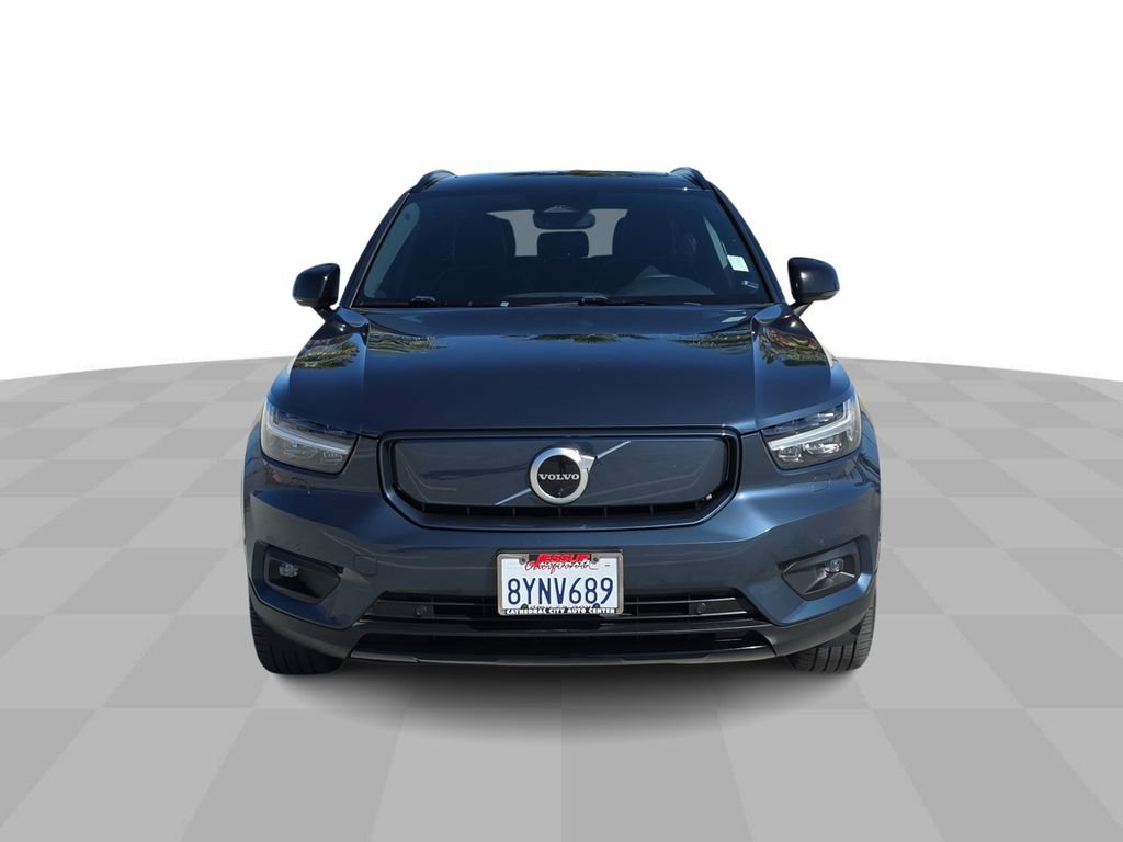 Used 2022 Volvo XC40 P8 Recharge Plus image 3