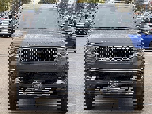 Used 2024 Jeep Wagoneer L Series III w/ Premium Group I image 8