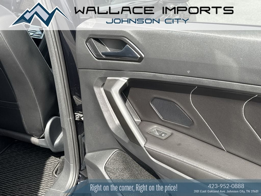 Used 2024 Volkswagen Tiguan SEL R-Line AWD/4WD image 42