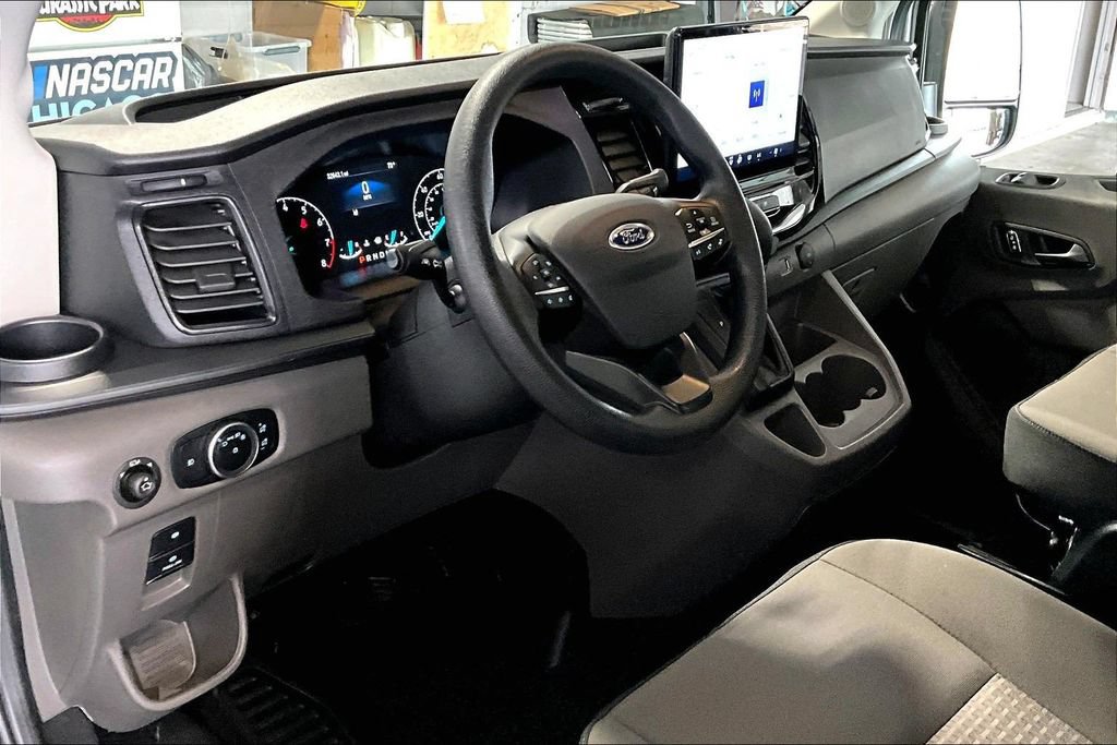 Used 2025 Ford Transit 350 XLT RWD image 13