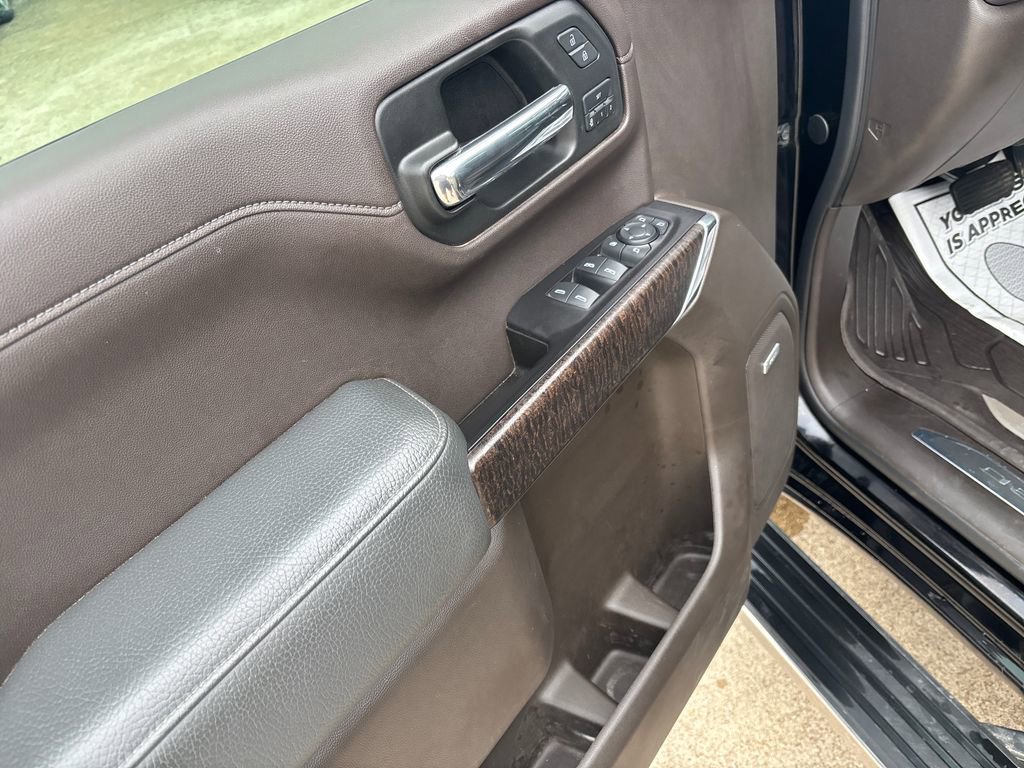 Used 2019 GMC Sierra 1500 Denali w/ Denali Ultimate Package AWD/4WD image 12