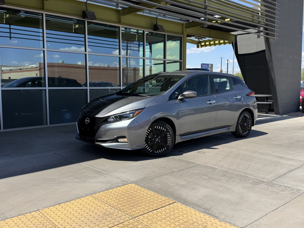 Used 2024 Nissan Leaf SV Plus FWD image 1