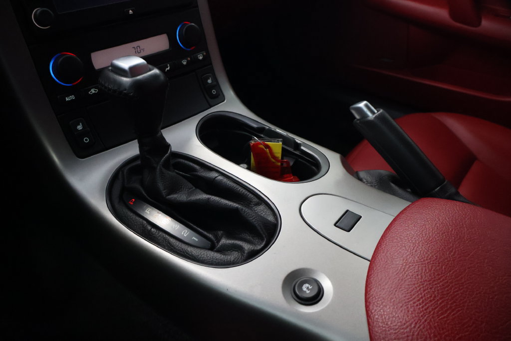Used 2005 Chevrolet Corvette Coupe w/ Preferred Equipment Group RWD image 36