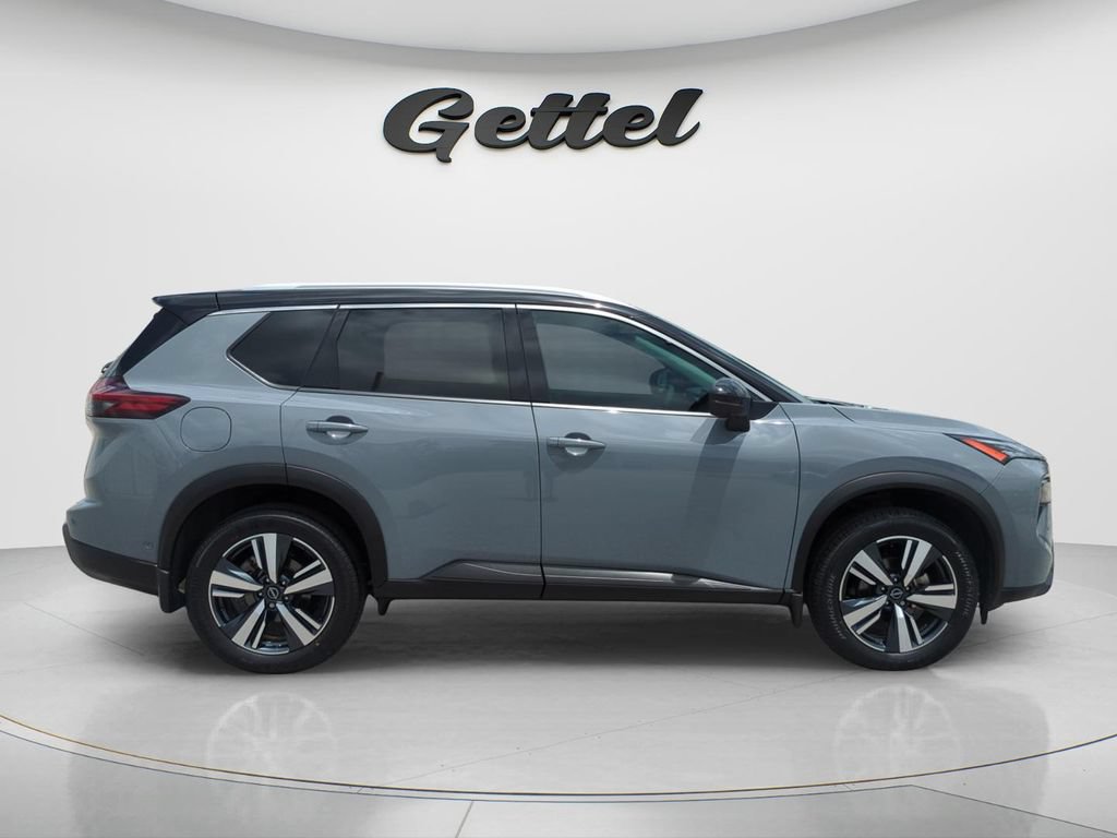 Certified 2024 Nissan Rogue SL w/ SL Premium Package FWD image 4