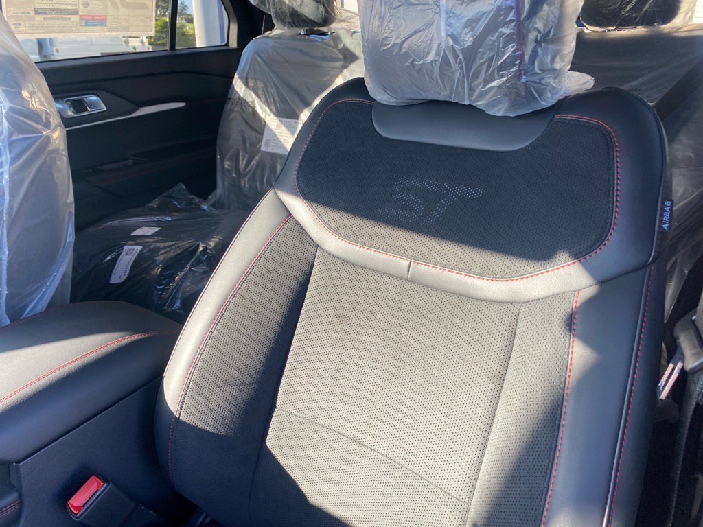New 2025 Ford Explorer ST image 21