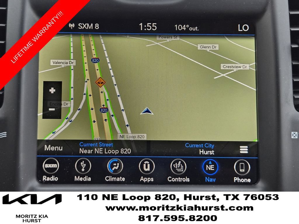 Used 2018 Chrysler 300 C w/ Sun, Sound & Nav Package RWD image 7