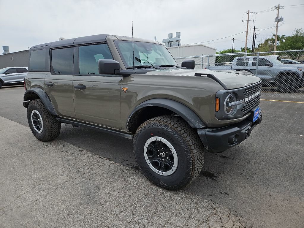 New 2026 Ford Bronco Badlands w/ Sasquatch Package AWD/4WD image 1