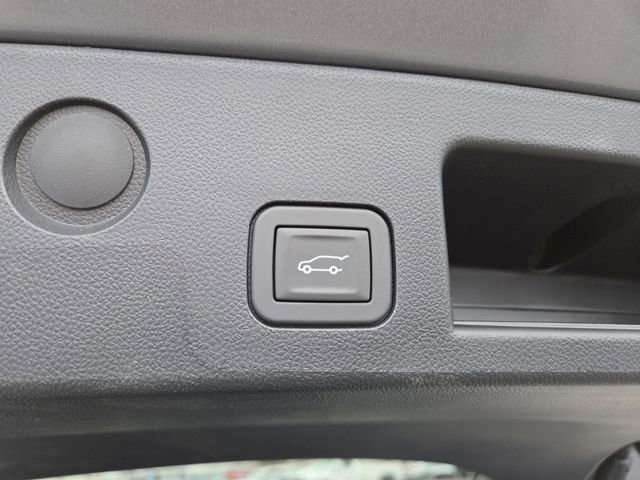 New 2026 Chevrolet Equinox LT w/ Convenience Package II image 17