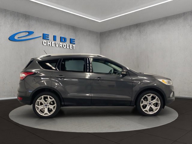 Used 2018 Ford Escape Titanium w/ Ford Safe & Smart Package AWD/4WD image 16