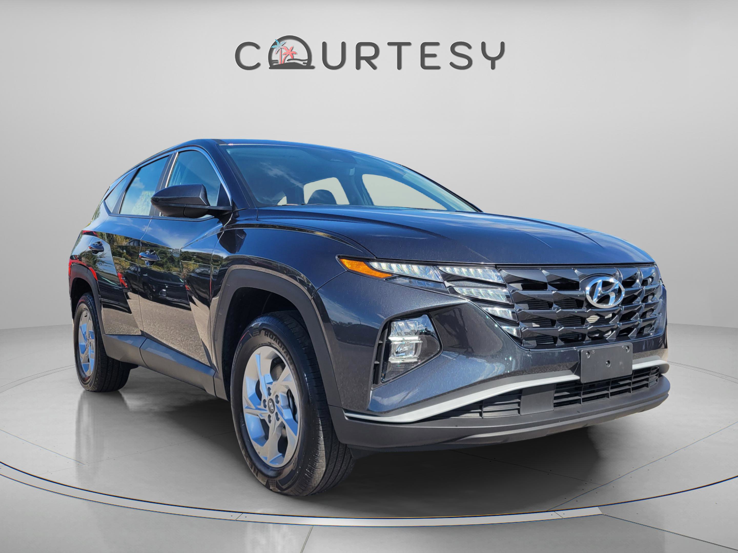 Certified 2023 Hyundai Tucson SE image 4